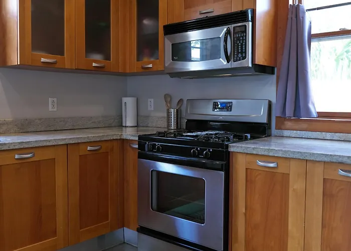 Beautiful Historic Downtown Charmer Hot Tub Bbq Holiday home Pensacola
