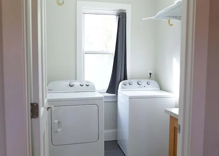 Beautiful Historic Downtown Charmer Hot Tub Bbq Holiday home
