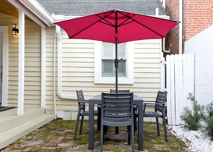 Beautiful Historic Downtown Charmer Hot Tub Bbq Holiday home