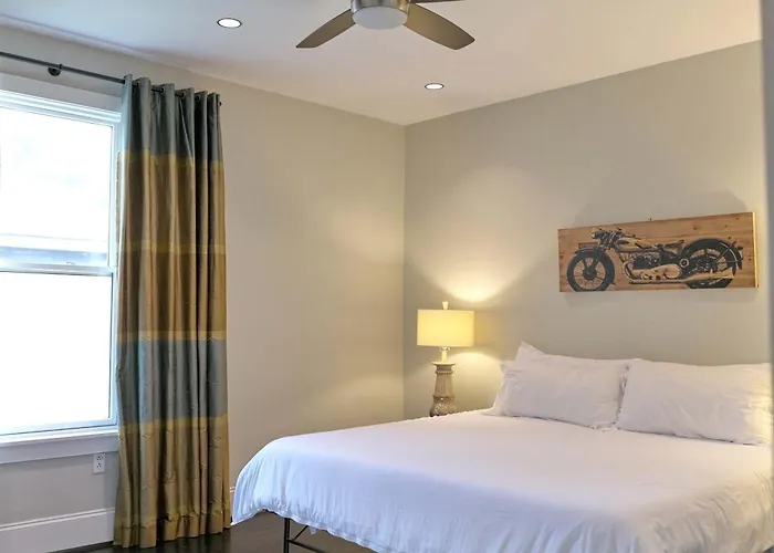 Holiday home Beautiful Historic Downtown Charmer Hot Tub Bbq Pensacola