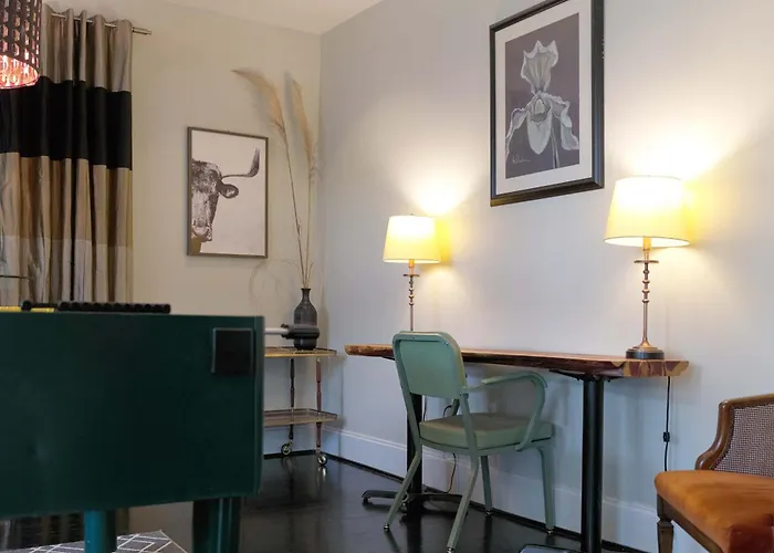 Beautiful Historic Downtown Charmer Hot Tub Bbq Holiday home