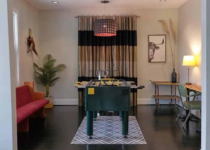 Holiday home Beautiful Historic Downtown Charmer Hot Tub Bbq